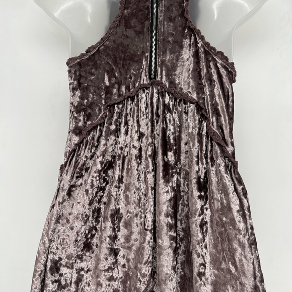 POL Sleeveless Crushed Velvet zippered racer back with lace trim NWOT - Picture 5 of 12